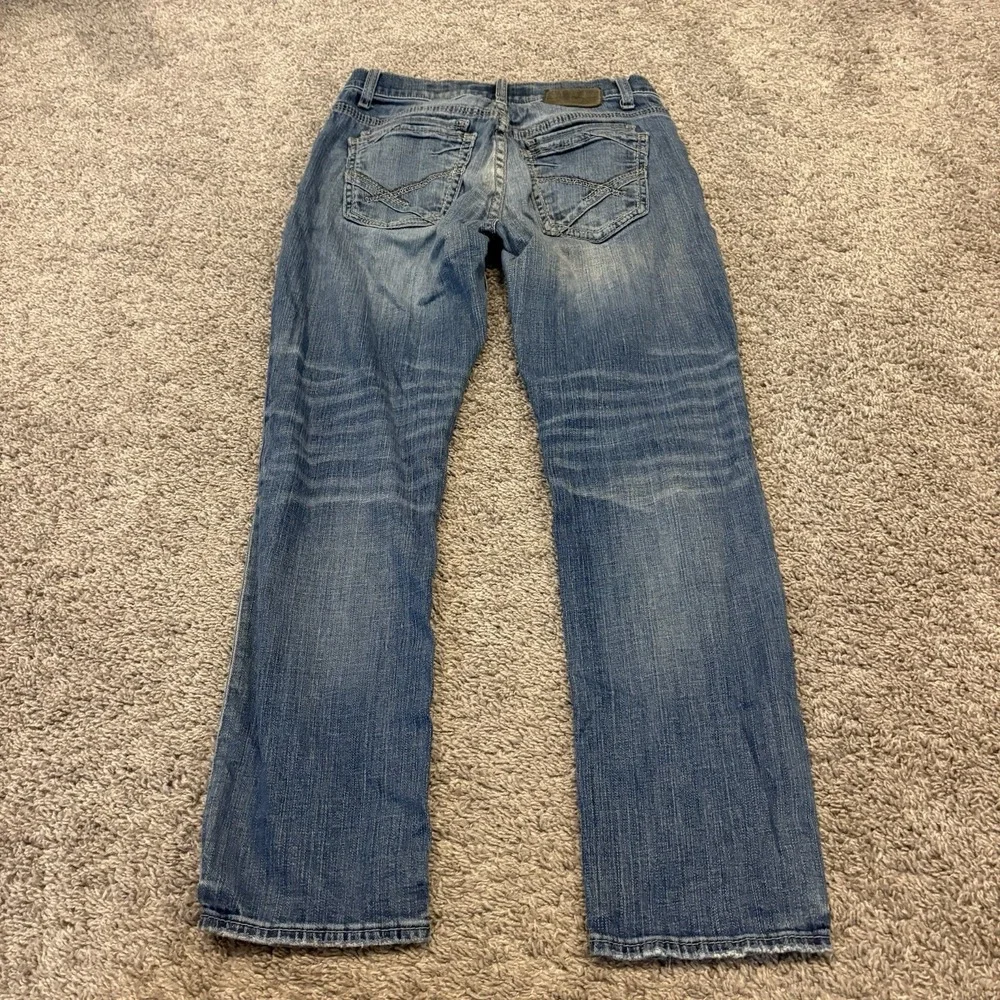 BKE Buckle Alec Men's Straight Flex Fit Blue Jeans Size 30s ( 30x30 ) Whiskered